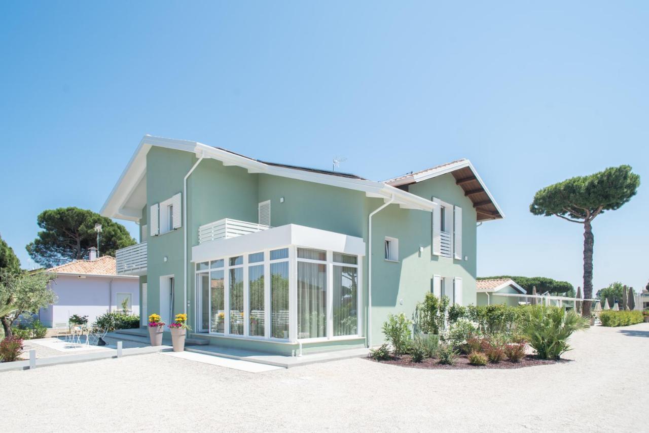 Fiori Di Cardo - Agrimare Villa Cervia Exterior photo