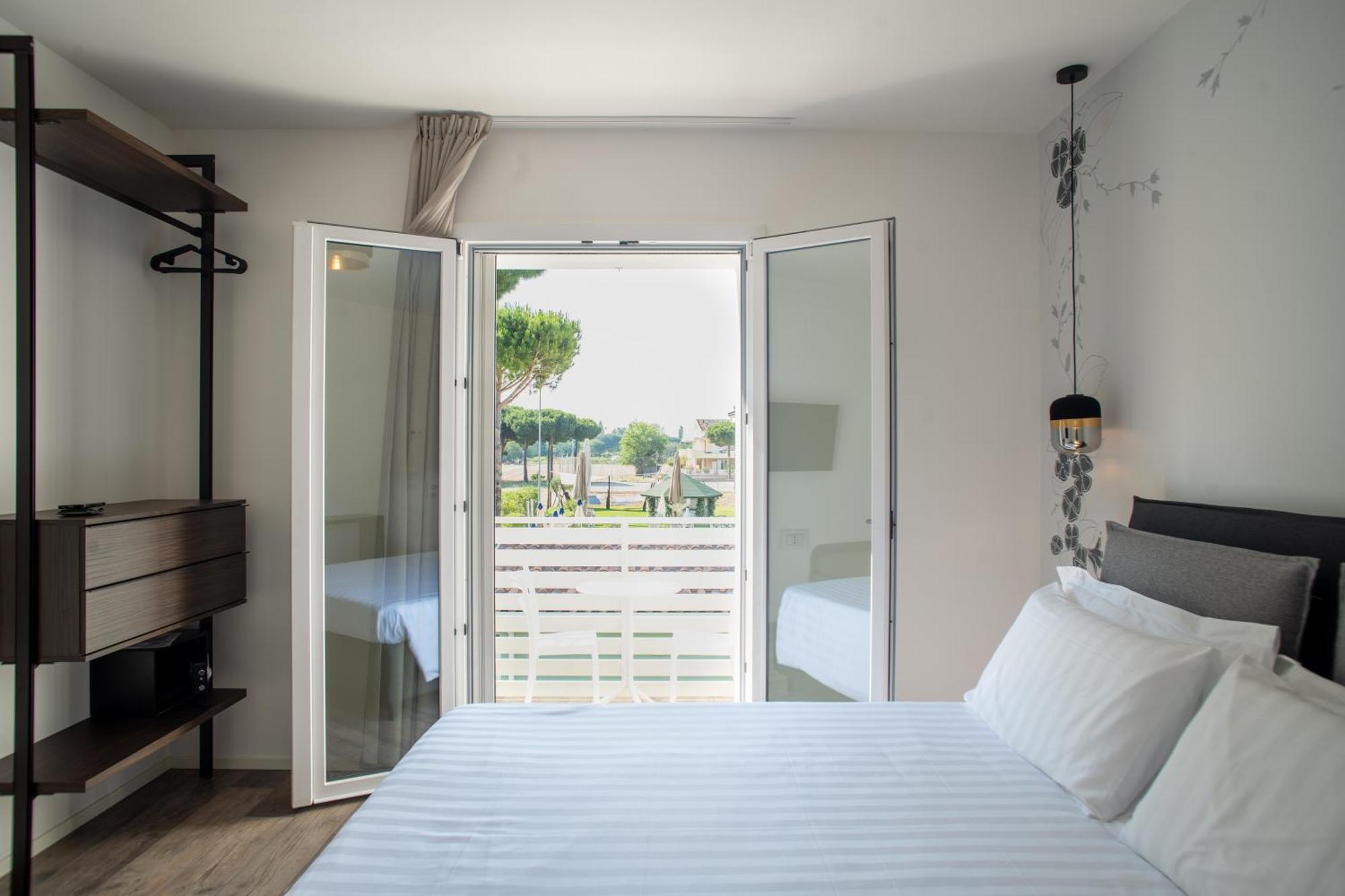 Fiori Di Cardo - Agrimare Villa Cervia Exterior photo